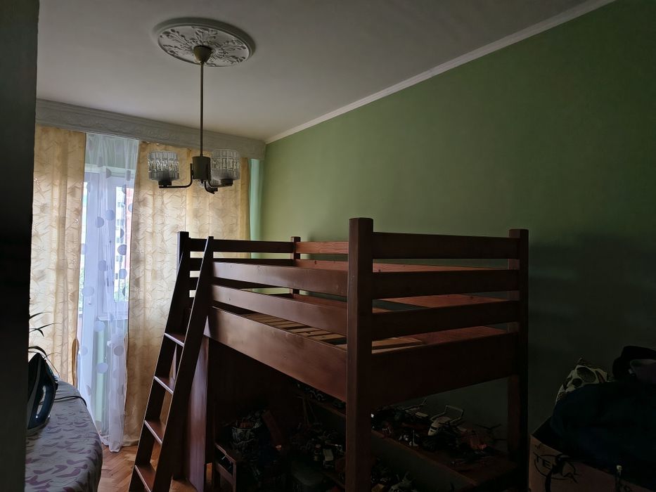 3 camere, de vânzare