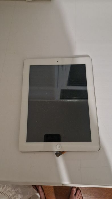 Продам айпад на запчасти