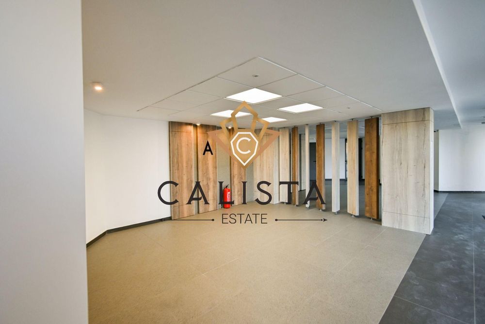 Тристаен апартамент за продажба в ж.к. Карпузица, 2106418