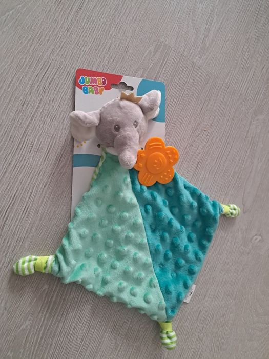 Jucarie mini paturica pentru bebelusi cu elefant cu culori vesele