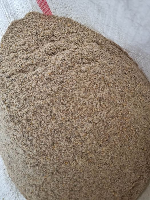 De vanzare furaj la pretul de 1,50