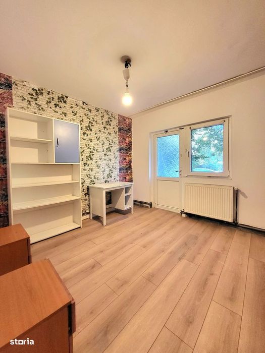 Apartament 3 camere, decomandat, parter, zona Lipovei