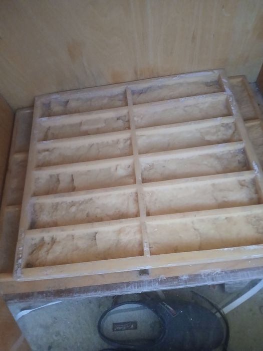 Dekorativ panel qolip