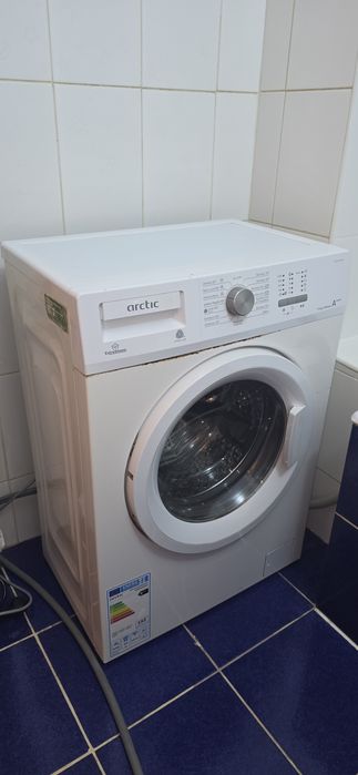 PERSOANA FIZICA Vând garsoniera confort 1 Str.Dambovitei  zona expo Marasti