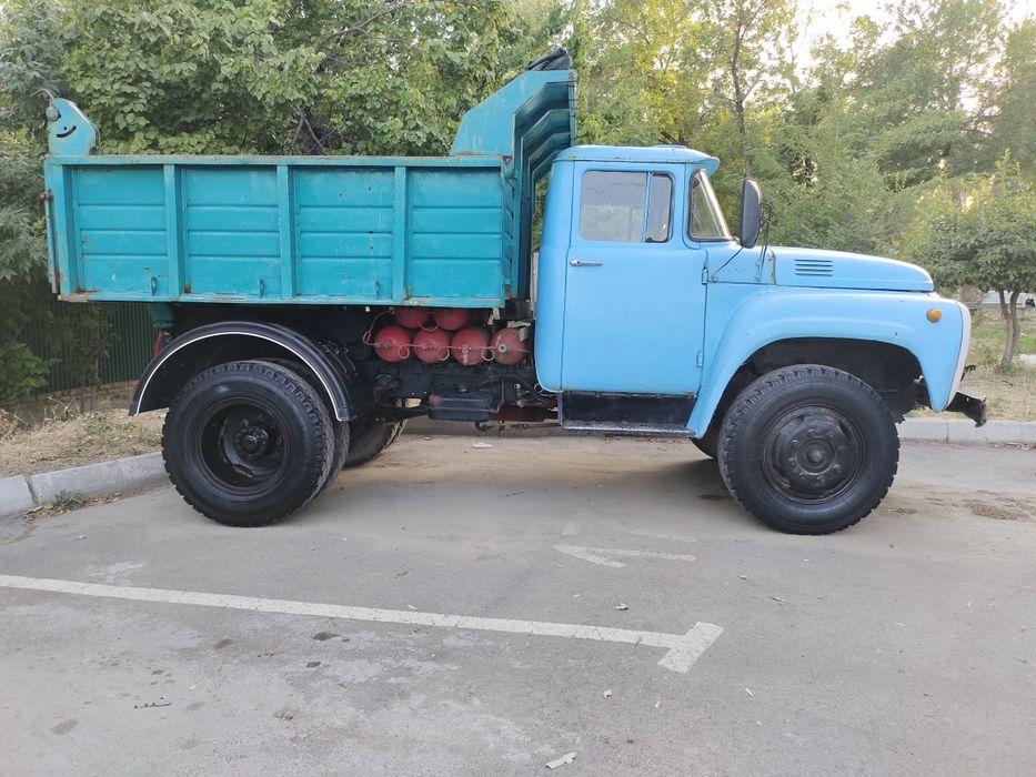 Продам ЗиЛ 130 квадрат самосвал урал мотор