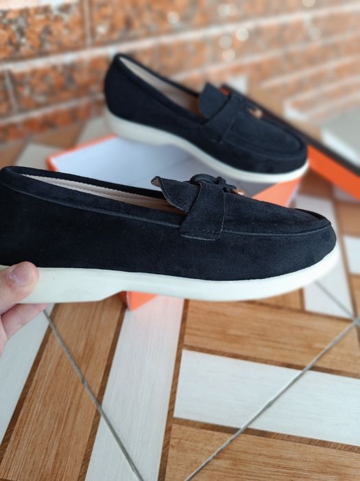 Ayollar oyoq kiyimi loro piano