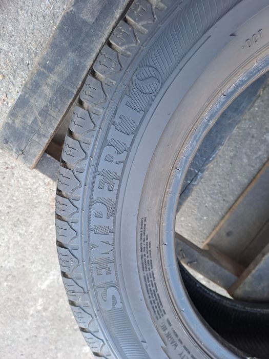 1бр. Бусова 215/65/16C Semperit Van-Grip 2