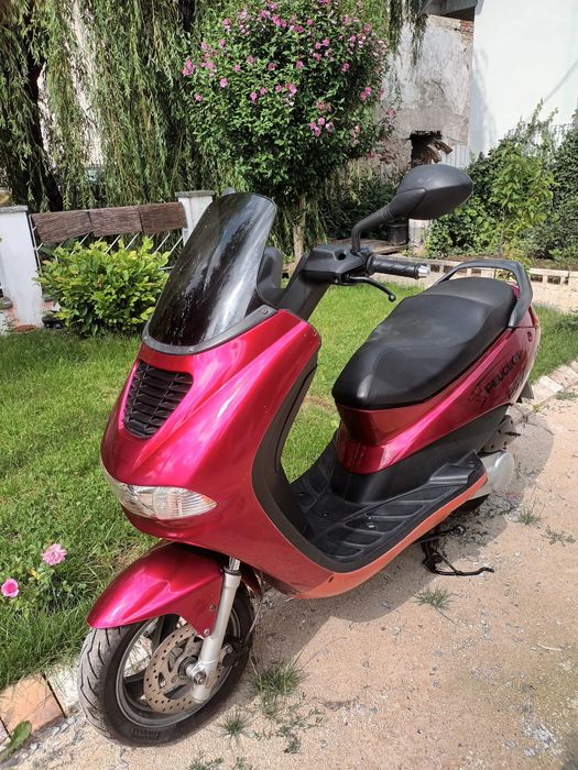 Vând Scuter Peugeot 125 cm an fabricație 2001