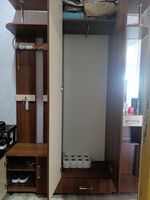 Шкаф в прихожую 20 тыс