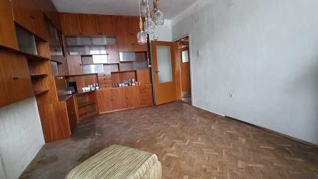 Продава се Четиристаен апартамент в Търговище, Вароша - 120 кв.м за 808 €/кв.м - Снимка #1