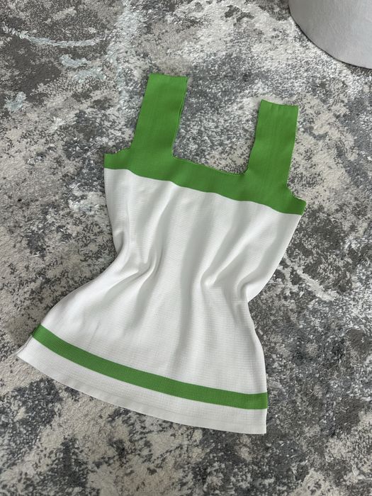 Футболка и штаны на широкой резинке. Костюм