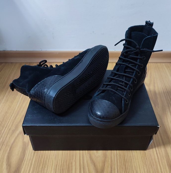 Продавам Ботуши и боти Естествена кожа