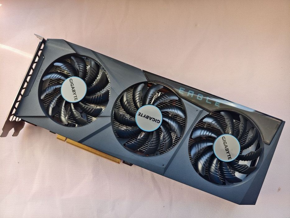Видеокарта Rx 6600 Eagle
