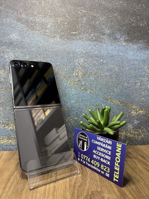Samsung Galaxy Z Flip 5/512 GB/Garantie 2Ani Centrul de Telefoane/Rate