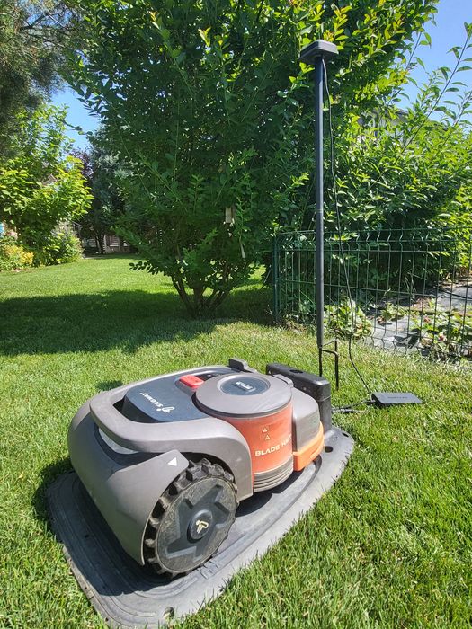 Robot de tuns iarba SEGWAY NAVIMOW H500E – gata de treaba, la un pret avantajos!