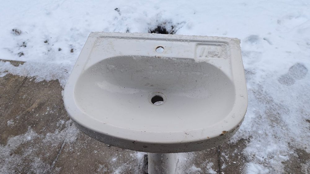 Продам умывальник в отличном состоянии б.у.