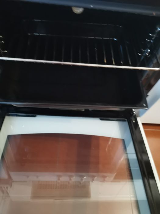 Vând aragaz gorenje