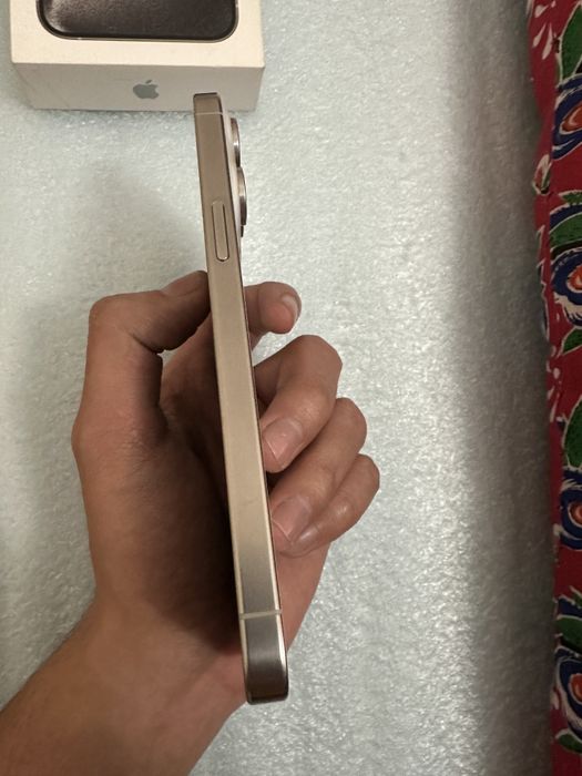 Iphone 15 pro max 
Xolati ideal 
Umuman aybi yo 
Remont bomagan 
Daji