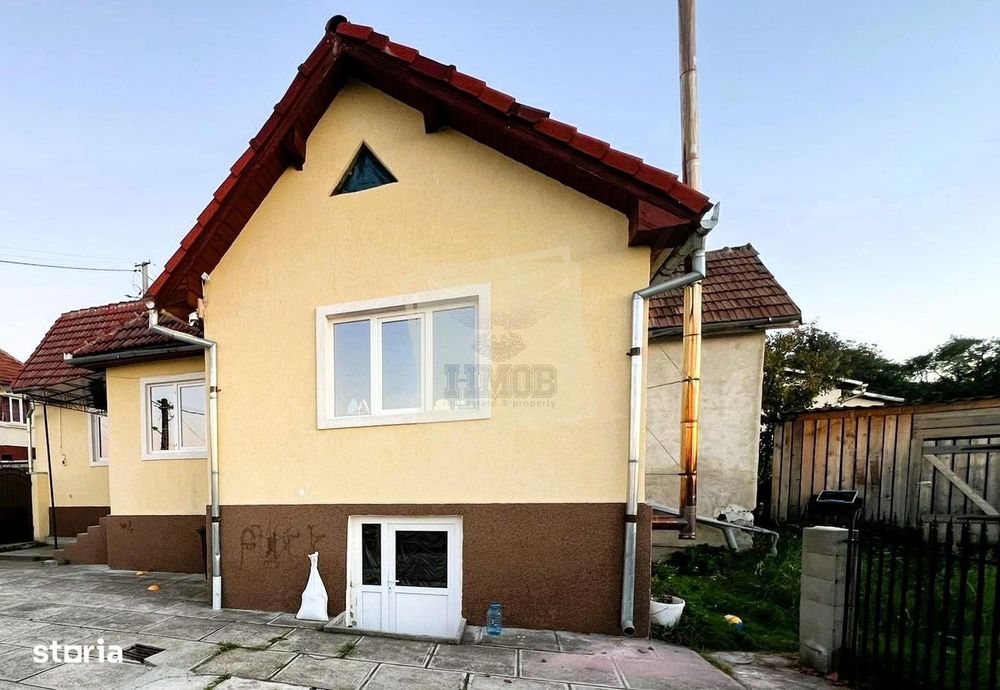Casa 3 camere decomandat curte si pivnita in Poiana Sibiului