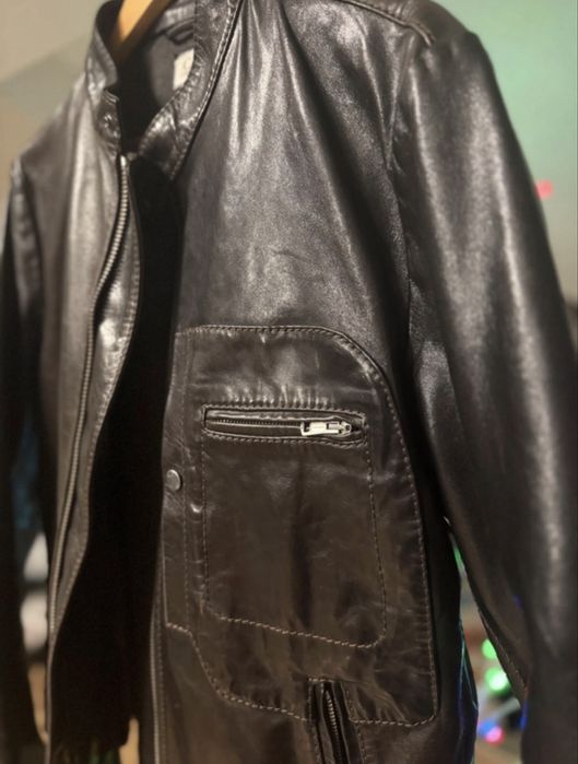 Geaca  CP Company piele/Stone Island ,in stare  foarte buna