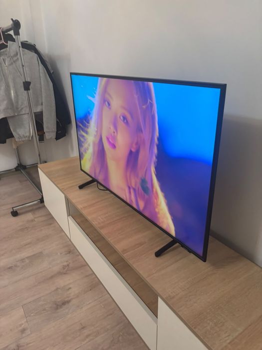 Продам Smart TV Samsung 43" 4K UHD (UE43BU8000U) — Идеальное состояние