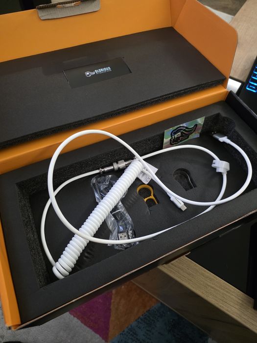 Glorious GMMK pro  основа