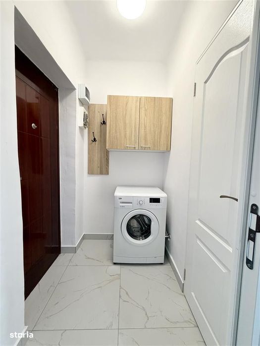 Garsoniera de inchiriat – renovata, prima inchiriere , cu balcon
