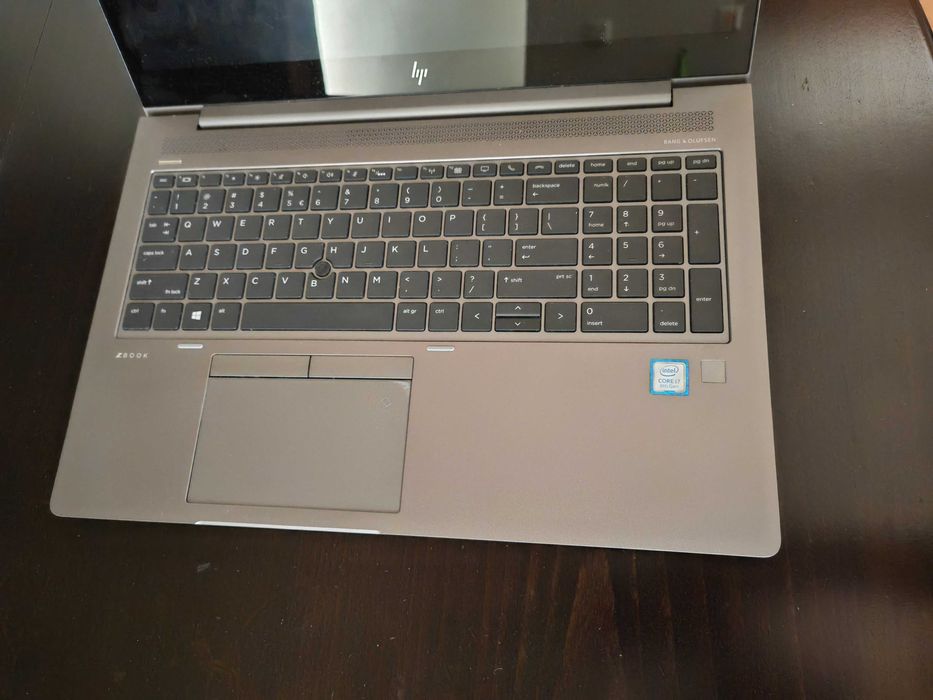 HP ZBook 15U G5 Работна станция с тъчскрийн