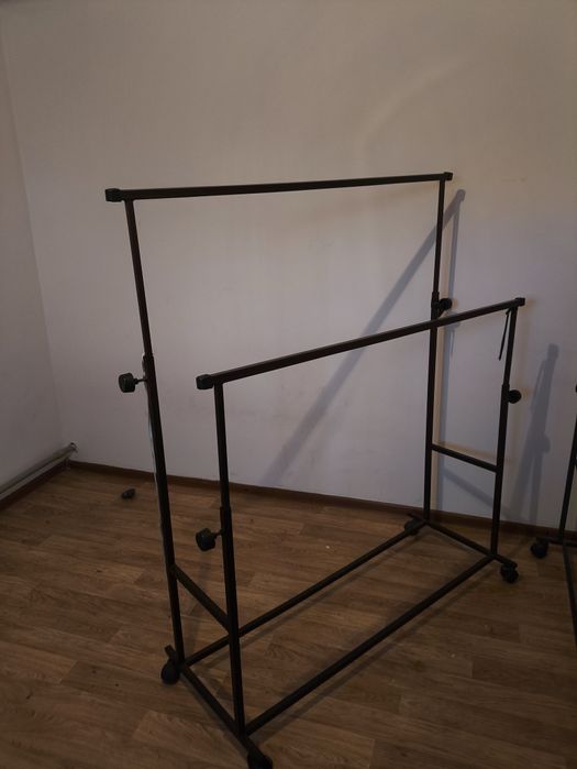 Вешалка гардеробная