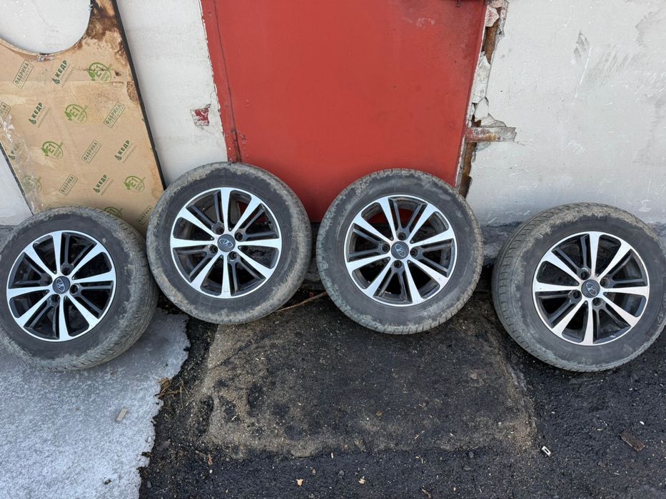 Продам колеса с дисками