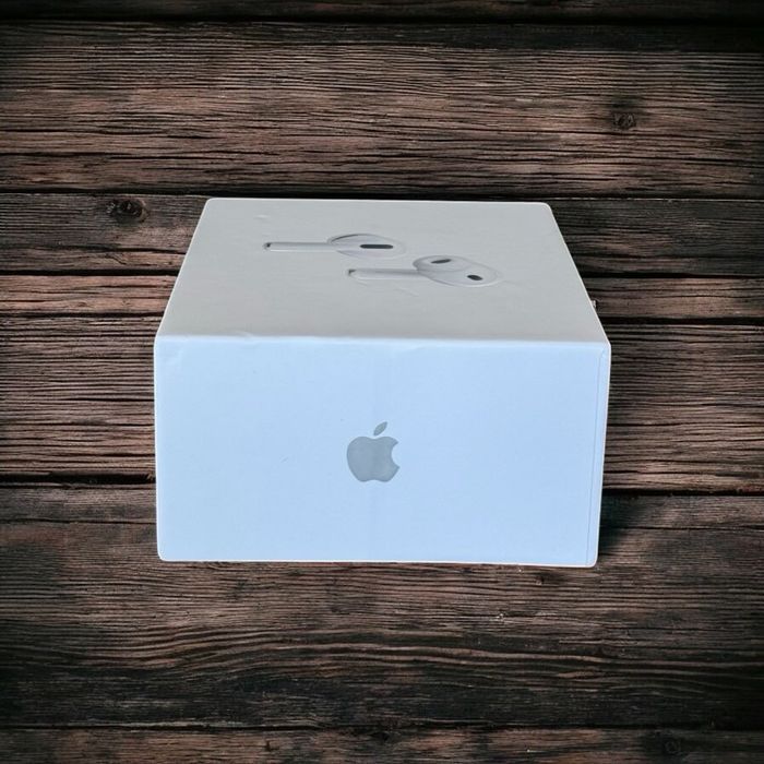 Чисто нови AirPods Pro 3