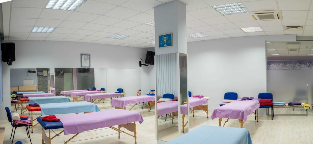 Зали под наем /за презентации, събития, тържества/, с кафе-бар зона!