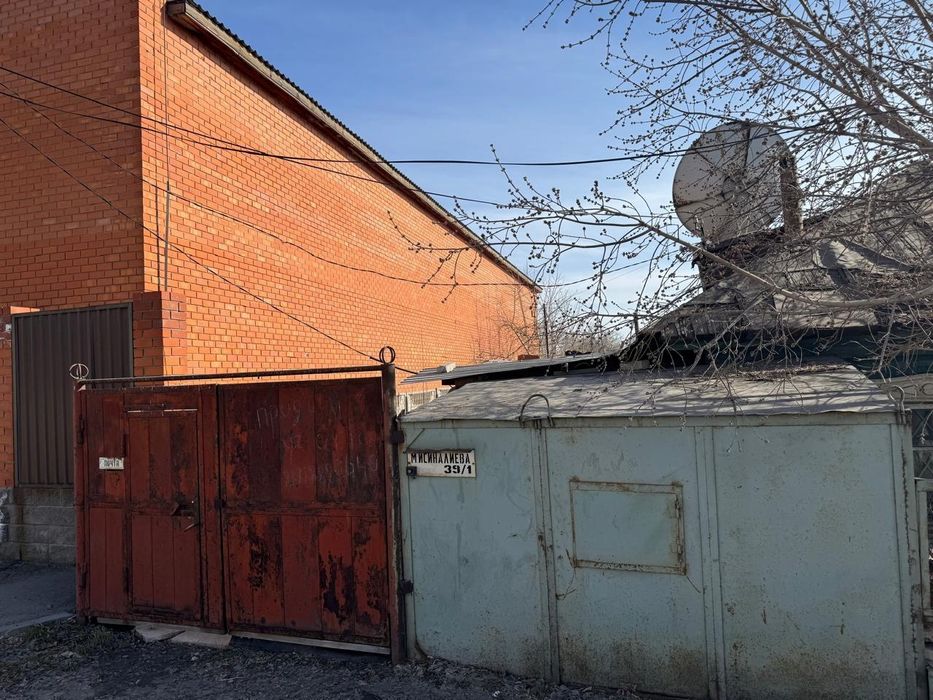 Продам углярку металлическая будка для собаки