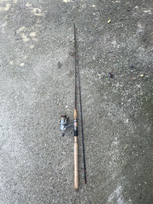 Daiwa Lanseta ca si noua Mulineta  Catana cadou