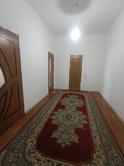 Срочно центрда квартира сатылады