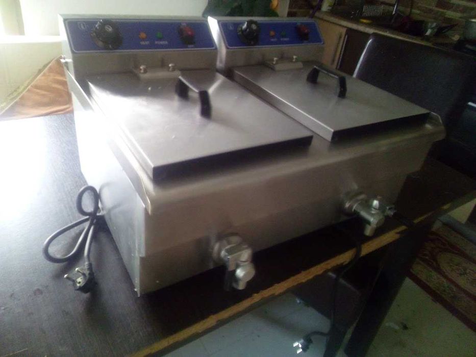 Friteuza,fripteosa,2x10 li noi sigilate,cu fara robineti scurger italy