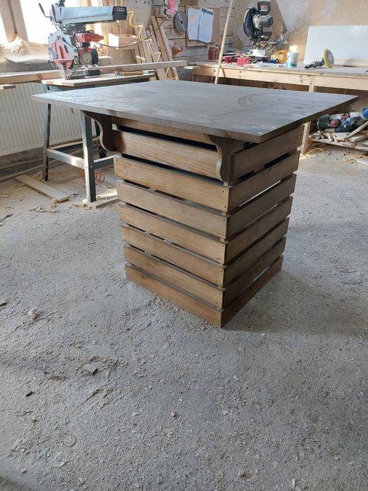 Търговска щанд масата с 2 чекмеджета