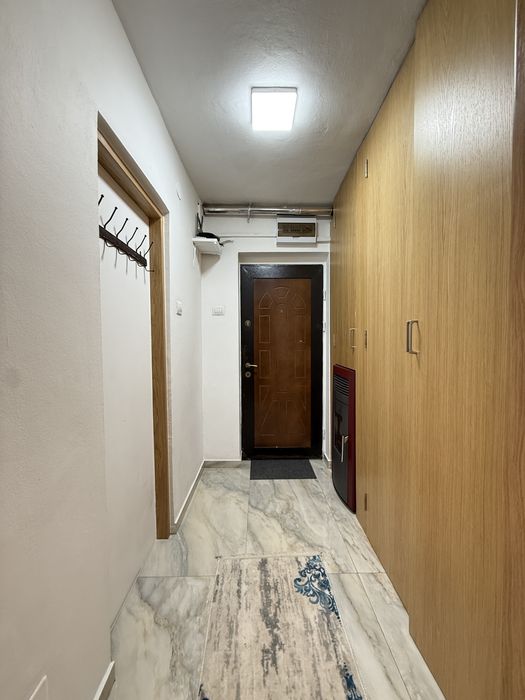 Apartament 3 camere 59 mp zona  Unicarm