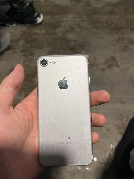 Айфон 7 хорошом состояние