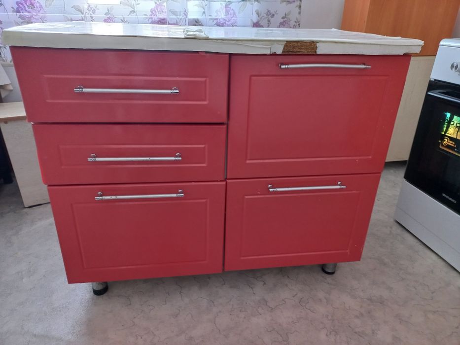 Продам  кухонный  гарнитур