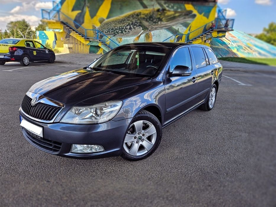 SKODA Octavia 2010 — imagine 3