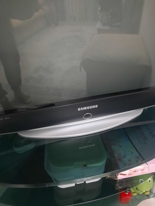 Samsung 72диагональ