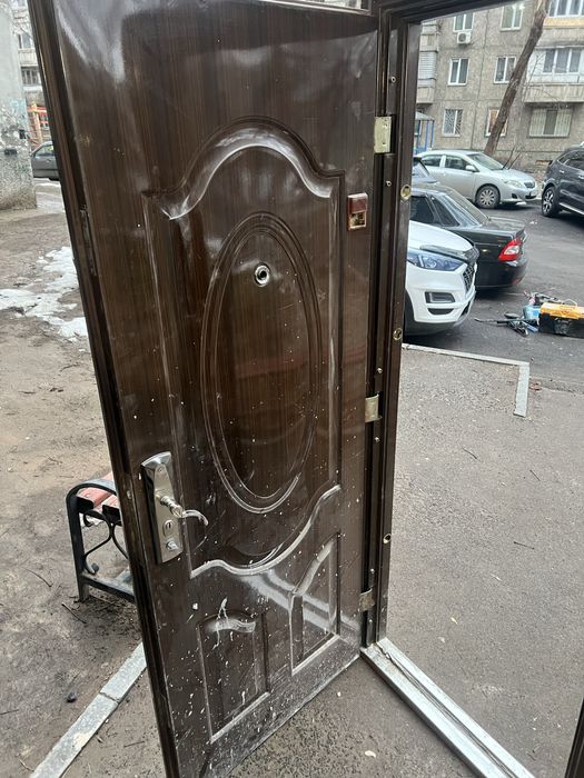 Входная дверь бу темир есик