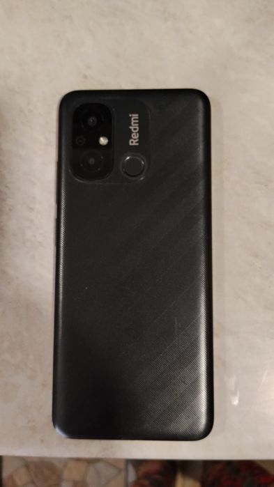 Редми 12С в хорошем состоянии