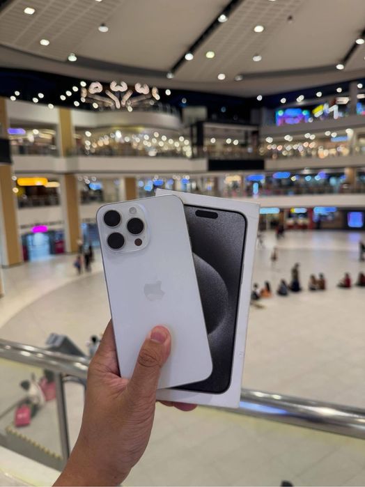 iPhone 15 PRO MaX de 256 GB cu 94% Bateria