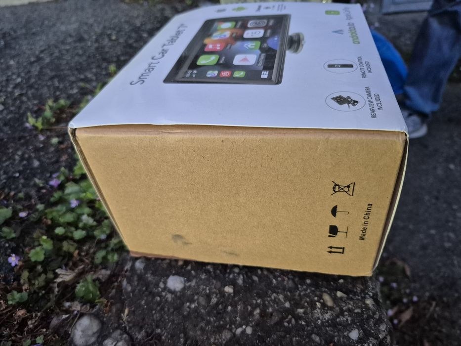 Tableta  navigație auto smart,cu android auto