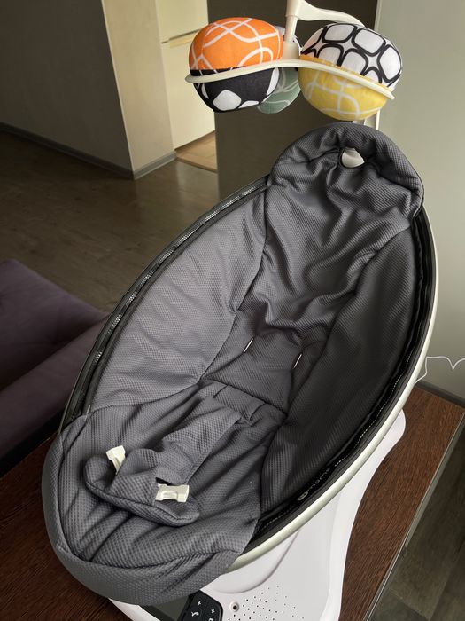 Электронная качель 4moms mamaroo