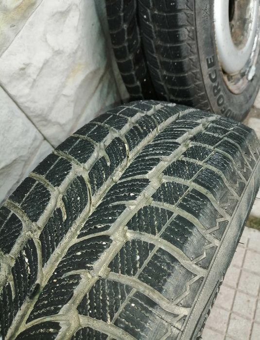 Зимни гуми с джанти