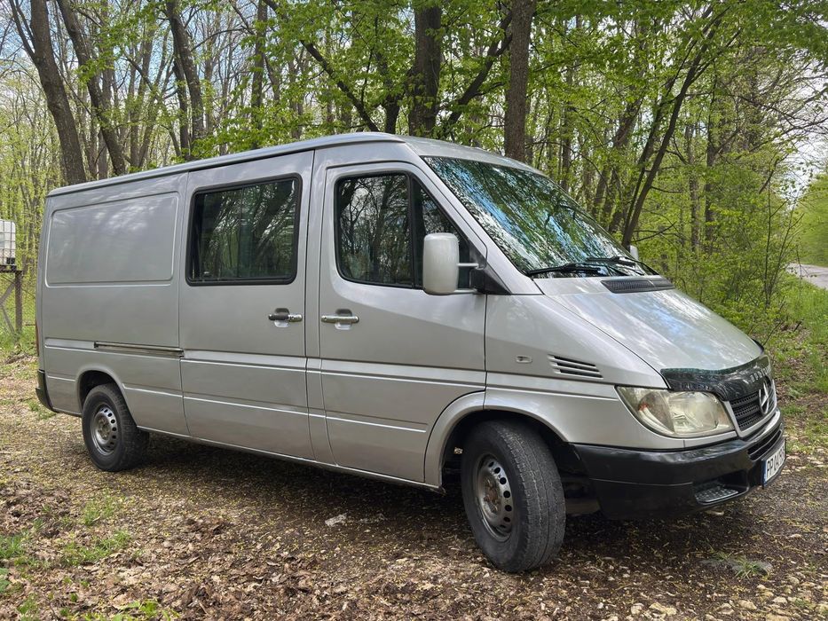 Продавасе mercedes sprinter 216