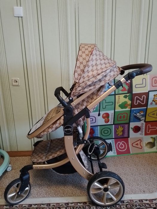 Коляска все сезонка